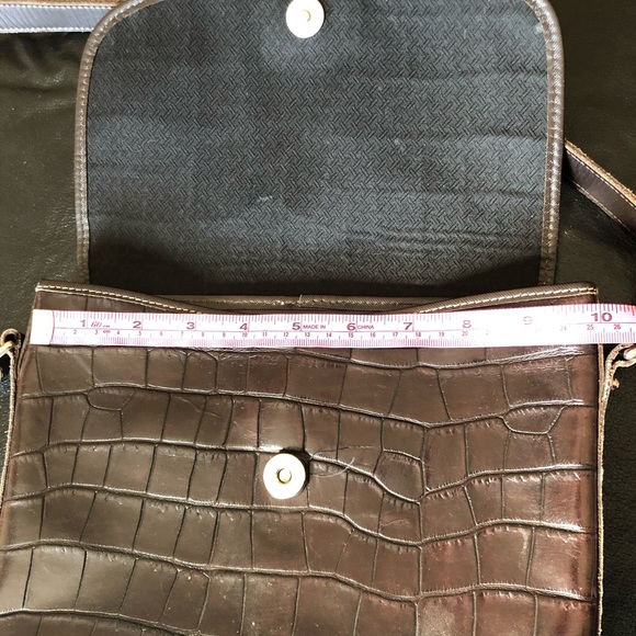 Vintage Dooney Burke - Picture 3 of 10